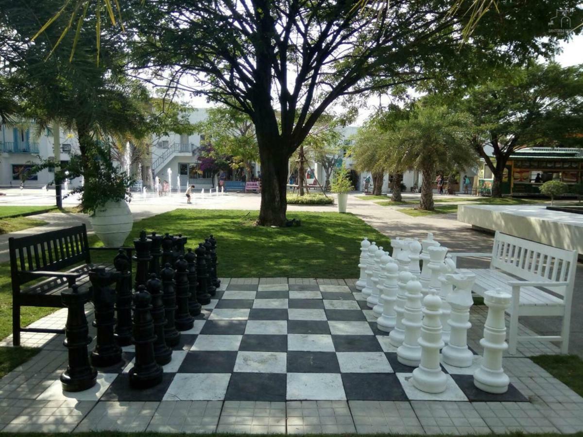 Santorini Park Stay Petchaburi Esterno foto