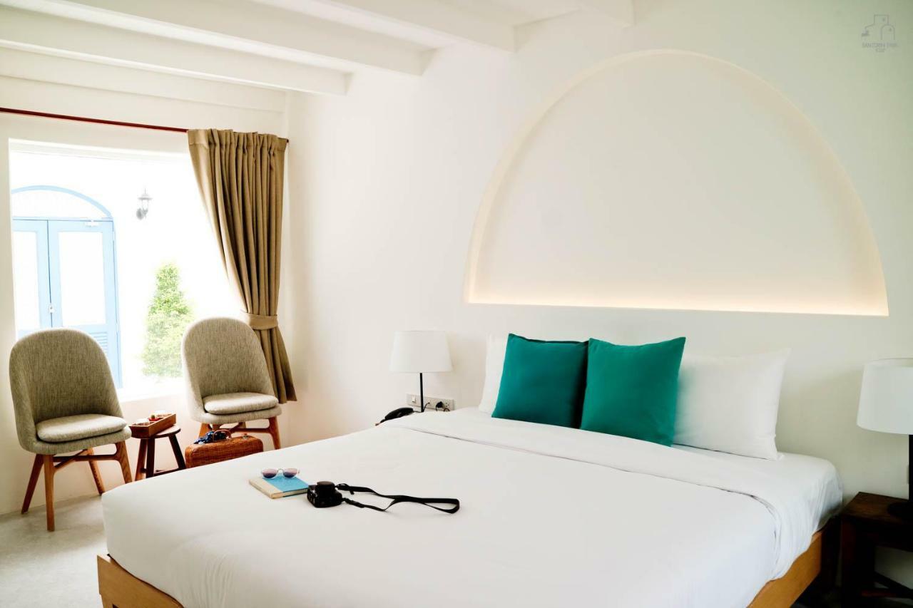 Santorini Park Stay Petchaburi Esterno foto