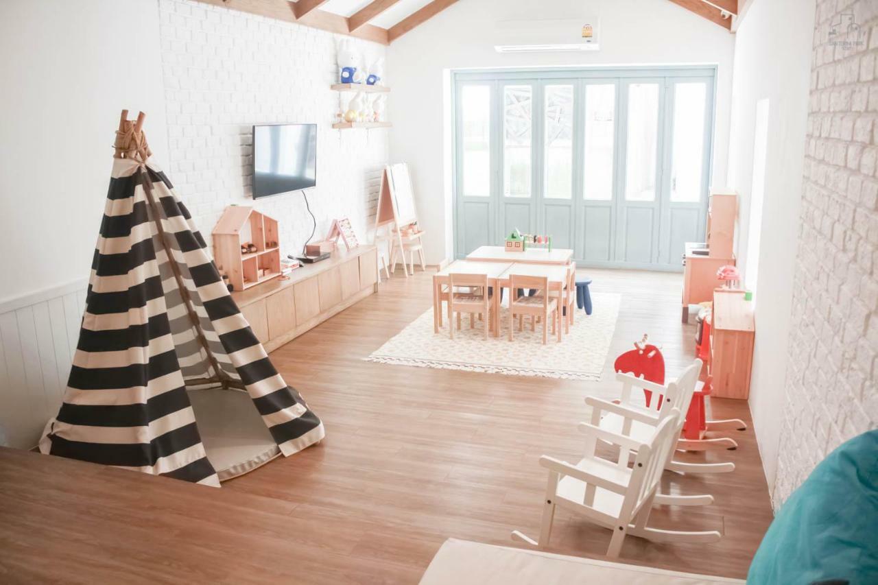 Santorini Park Stay Petchaburi Esterno foto
